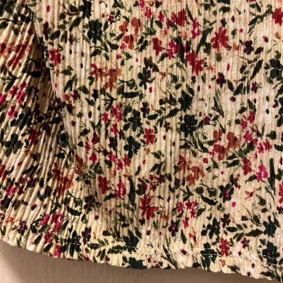 NWT Size Med RW&Co VNECK Cami - Picture 7 of 10